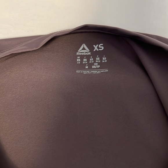 Reebok running shirt xs - Picture 5 of 6